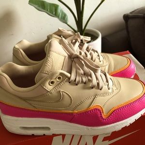 Air max 1 women’s